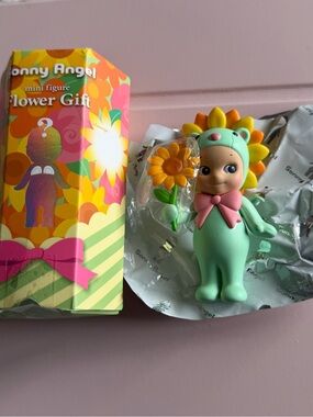 Flower Gifts Series Sonny Angel